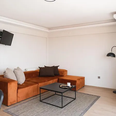 Near The Historical Elevator With A Sea View *