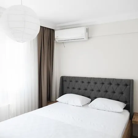 Near The Historical Elevator With A Sea View İzmir