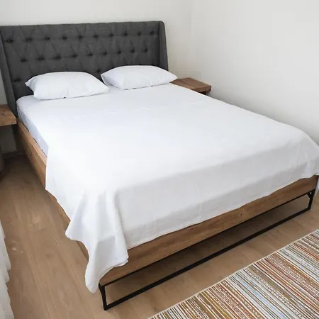 Апартаменты Near The Historical Elevator With A Sea View Измир