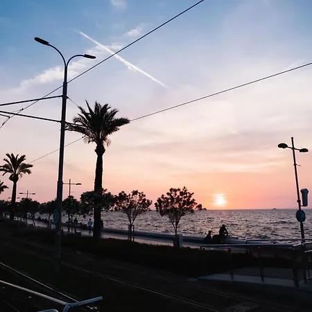 Near The Historical Elevator With A Sea View Lägenhet *